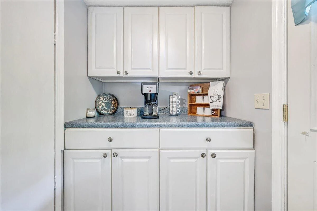 1019 Croker LN - Photo 19