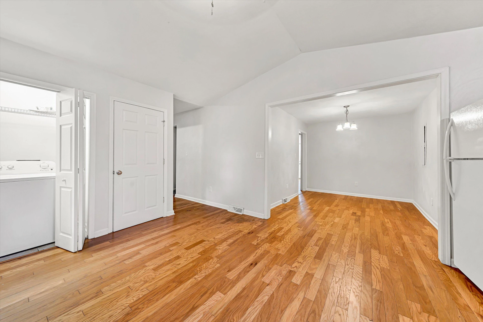 3215 Maplelawn AVE NW - Photo 13
