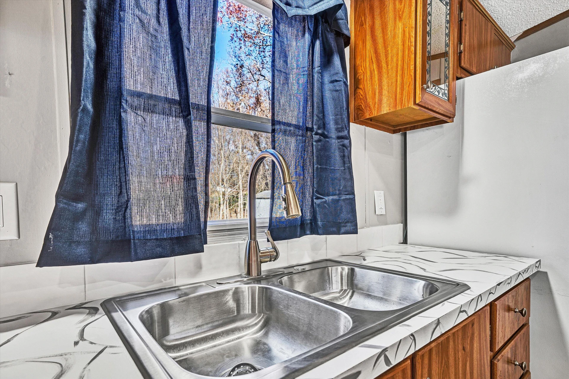 149 DALEWOOD LN - Photo 8