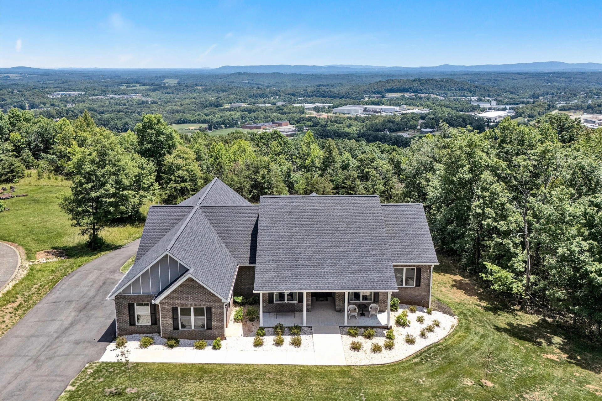 478 Summit DR - Photo 2