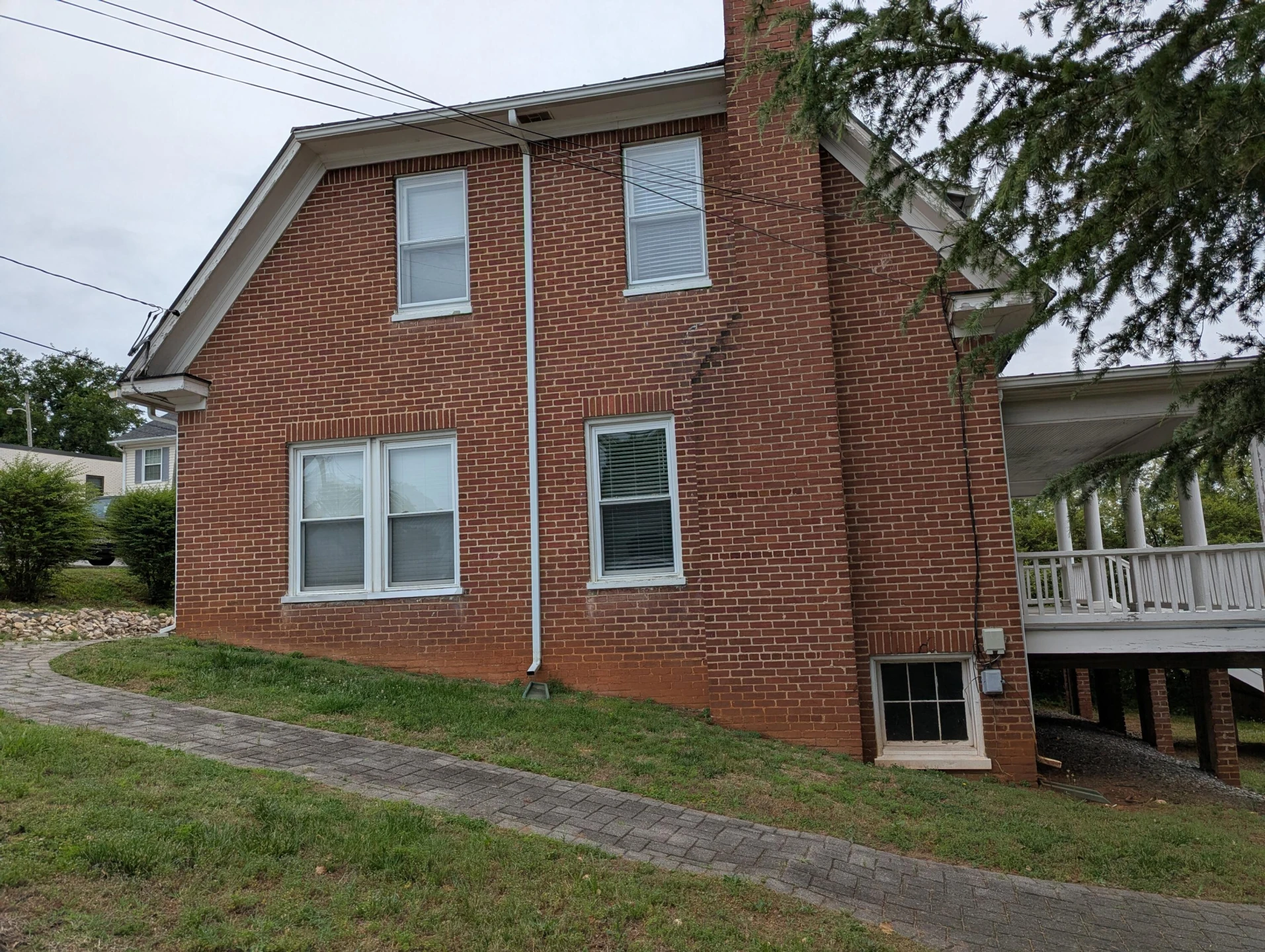 65 E Court ST - Photo 32