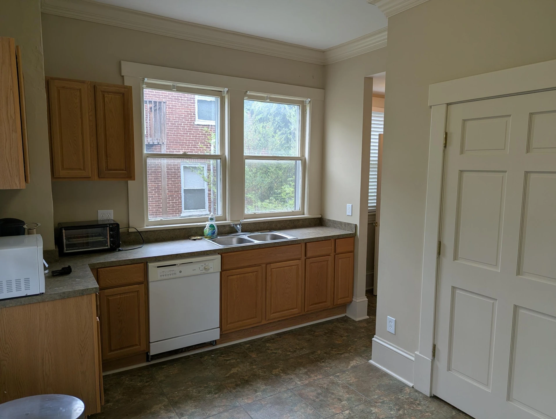 65 E Court ST - Photo 9