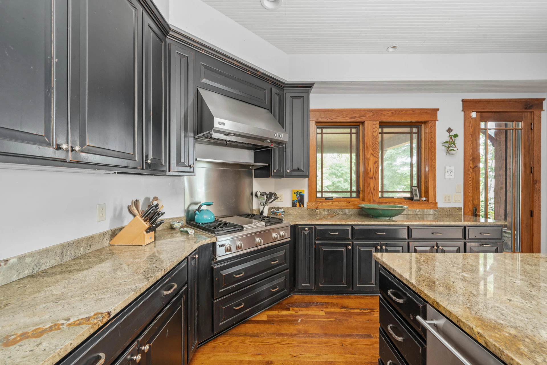 8828 Willett LN - Photo 18