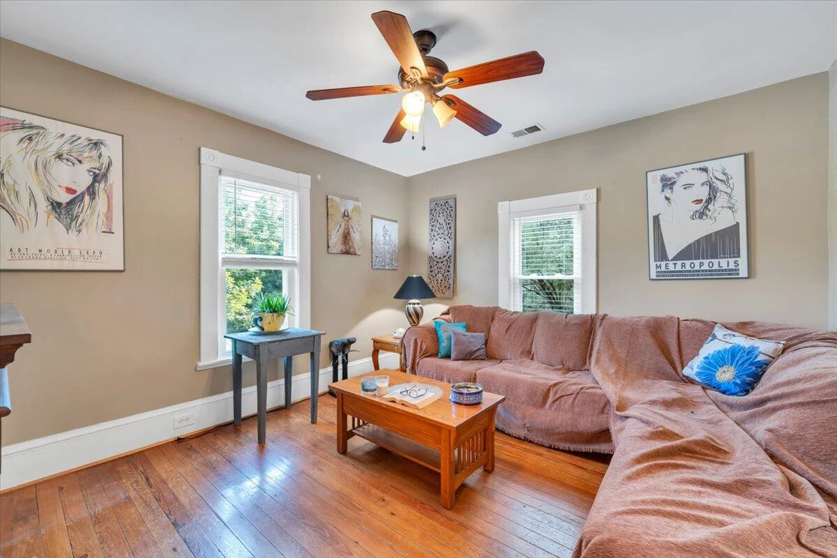 214 1st ST - Photo 16