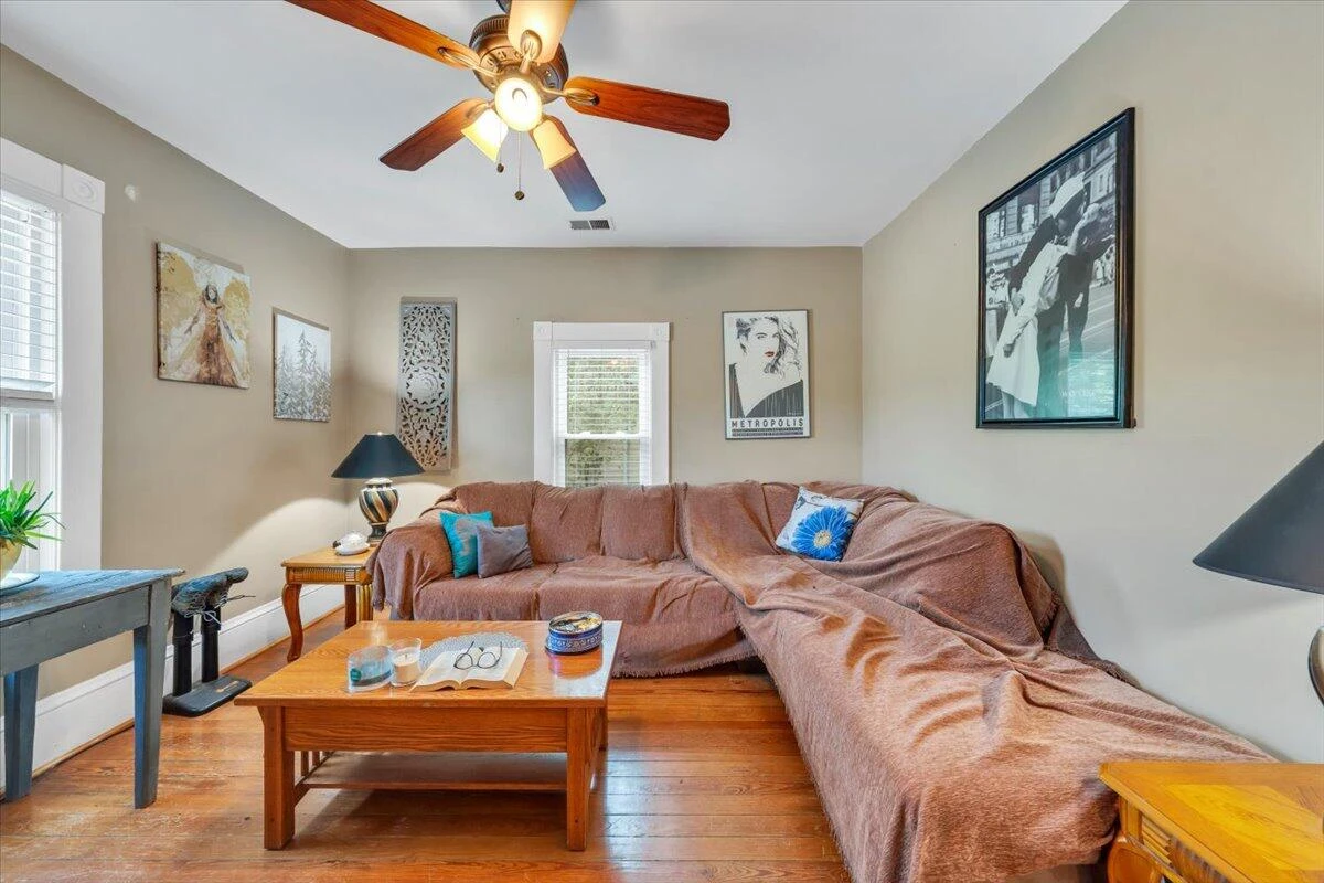 214 1st ST - Photo 17