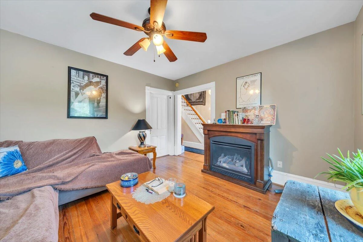 214 1st ST - Photo 19