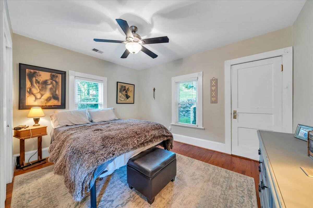 214 1st ST - Photo 20
