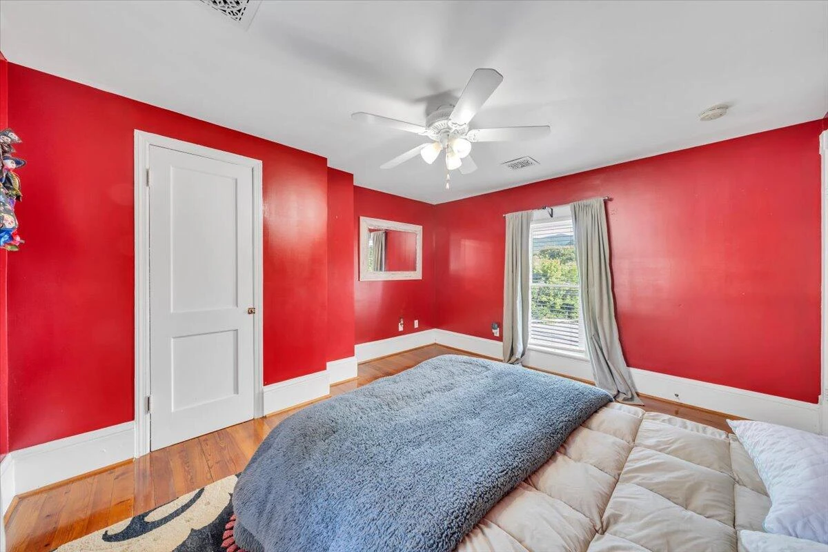 214 1st ST - Photo 24