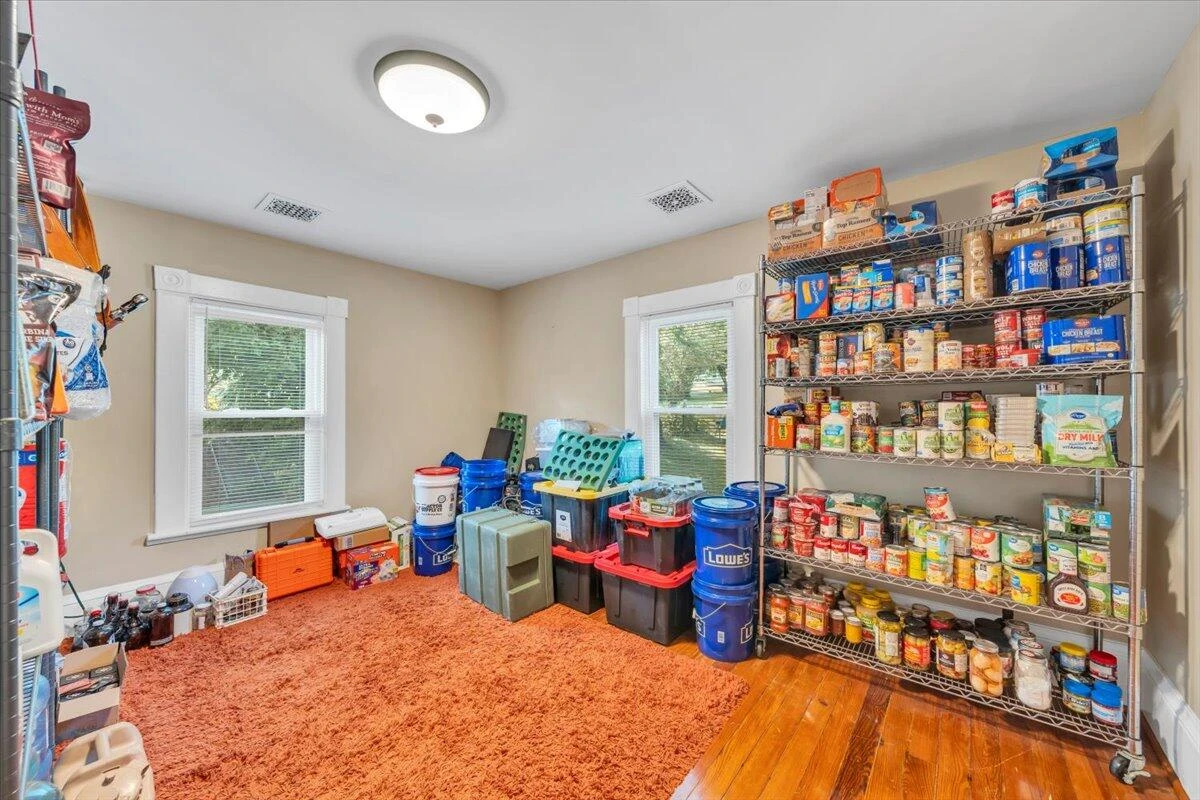 214 1st ST - Photo 27