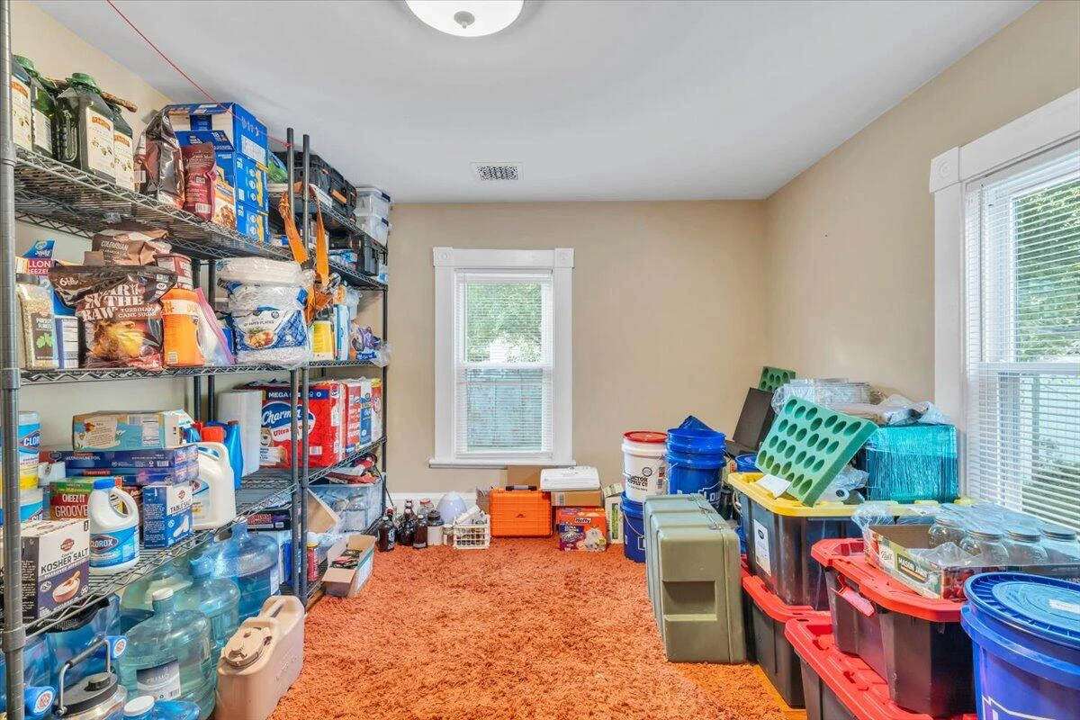 214 1st ST - Photo 28