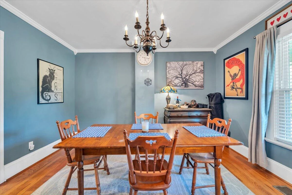 214 1st ST - Photo 8