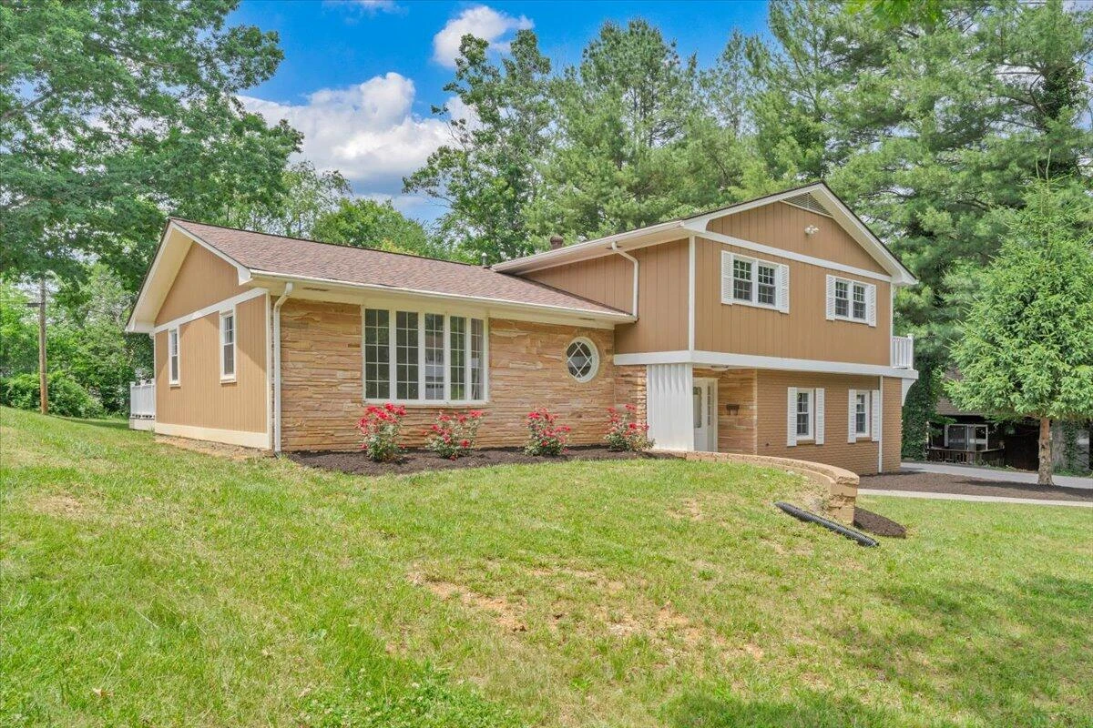 345 Turpin Walk SE