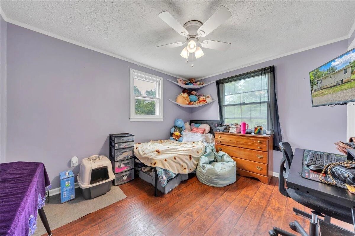 1383 Colonial RD - Photo 11