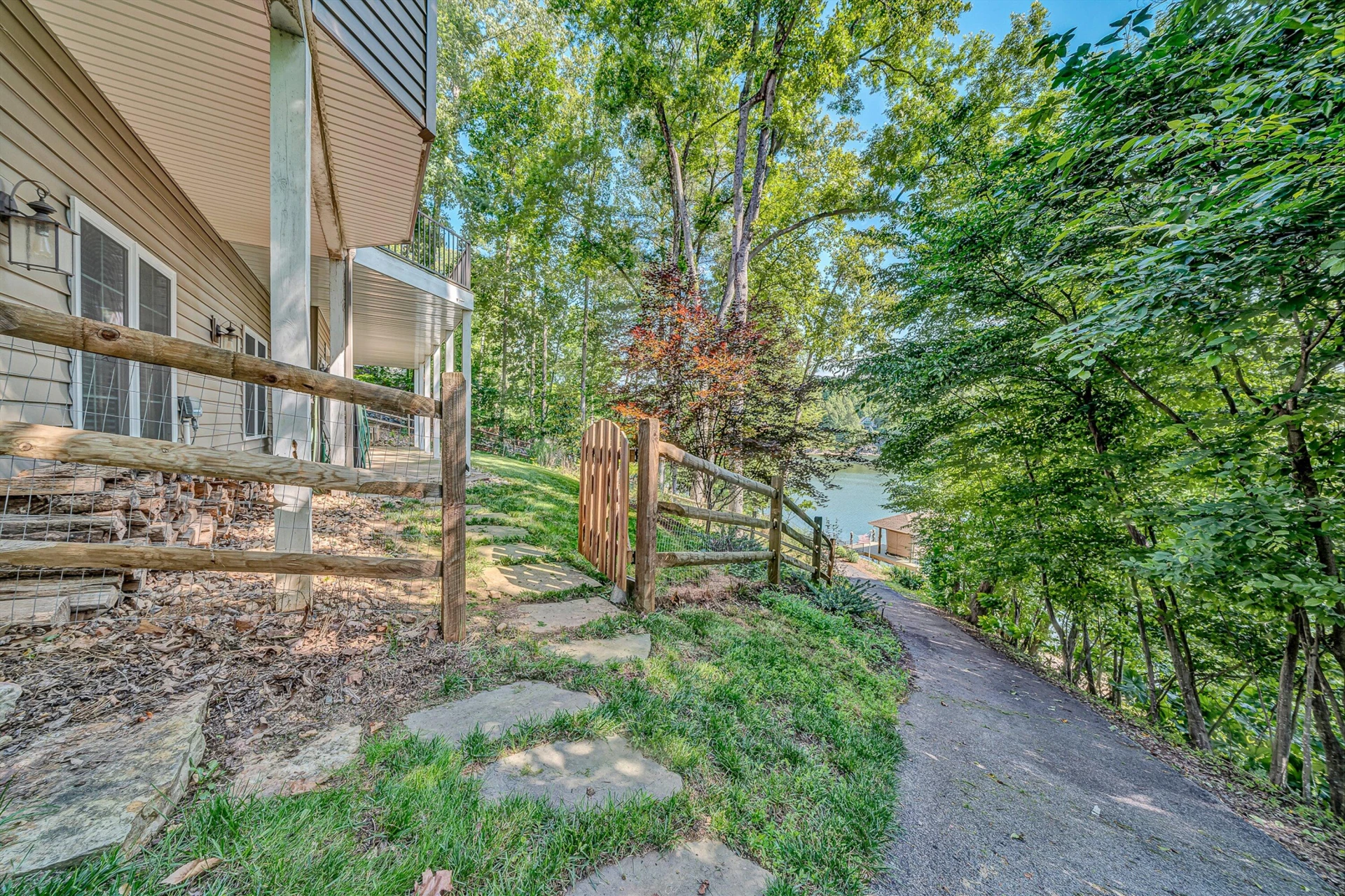 1617 Walnut Run DR - Photo 29