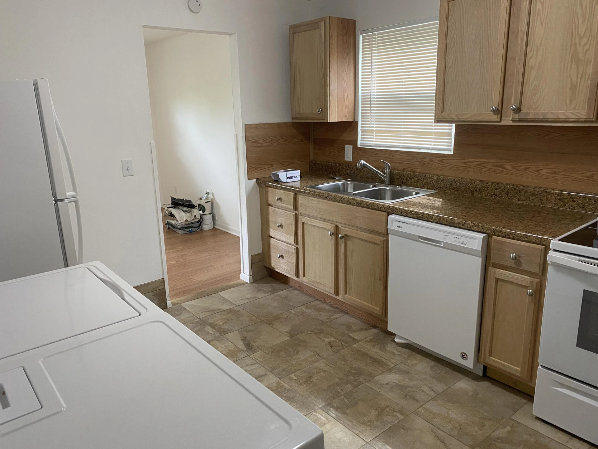3905 Maine AVE NW - Photo 8