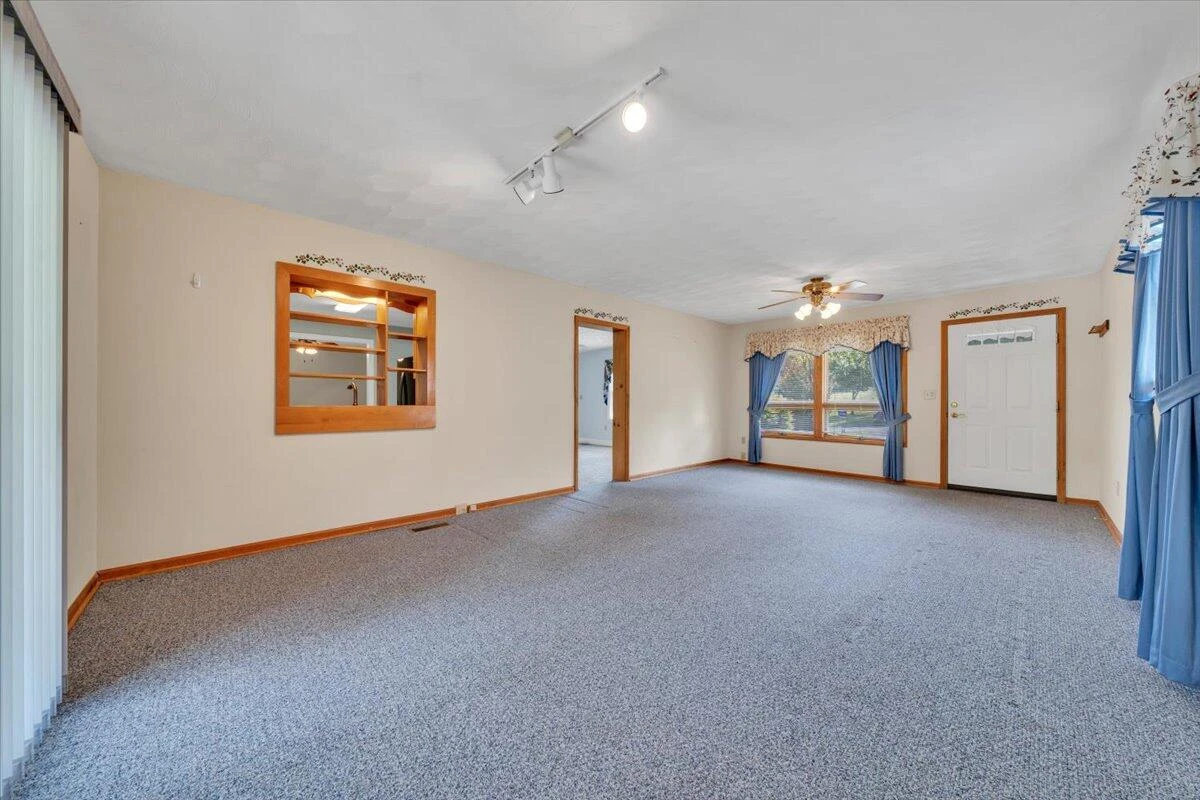 55 Tyree ST - Photo 21