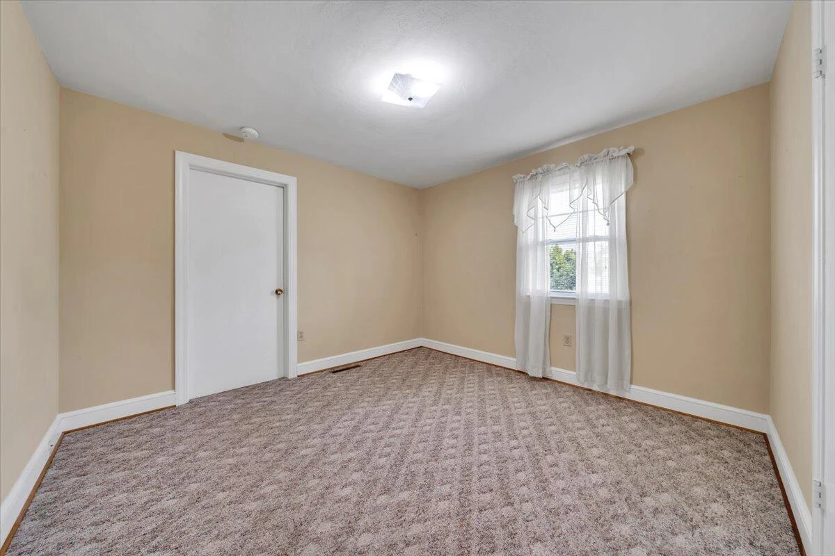 55 Tyree ST - Photo 29
