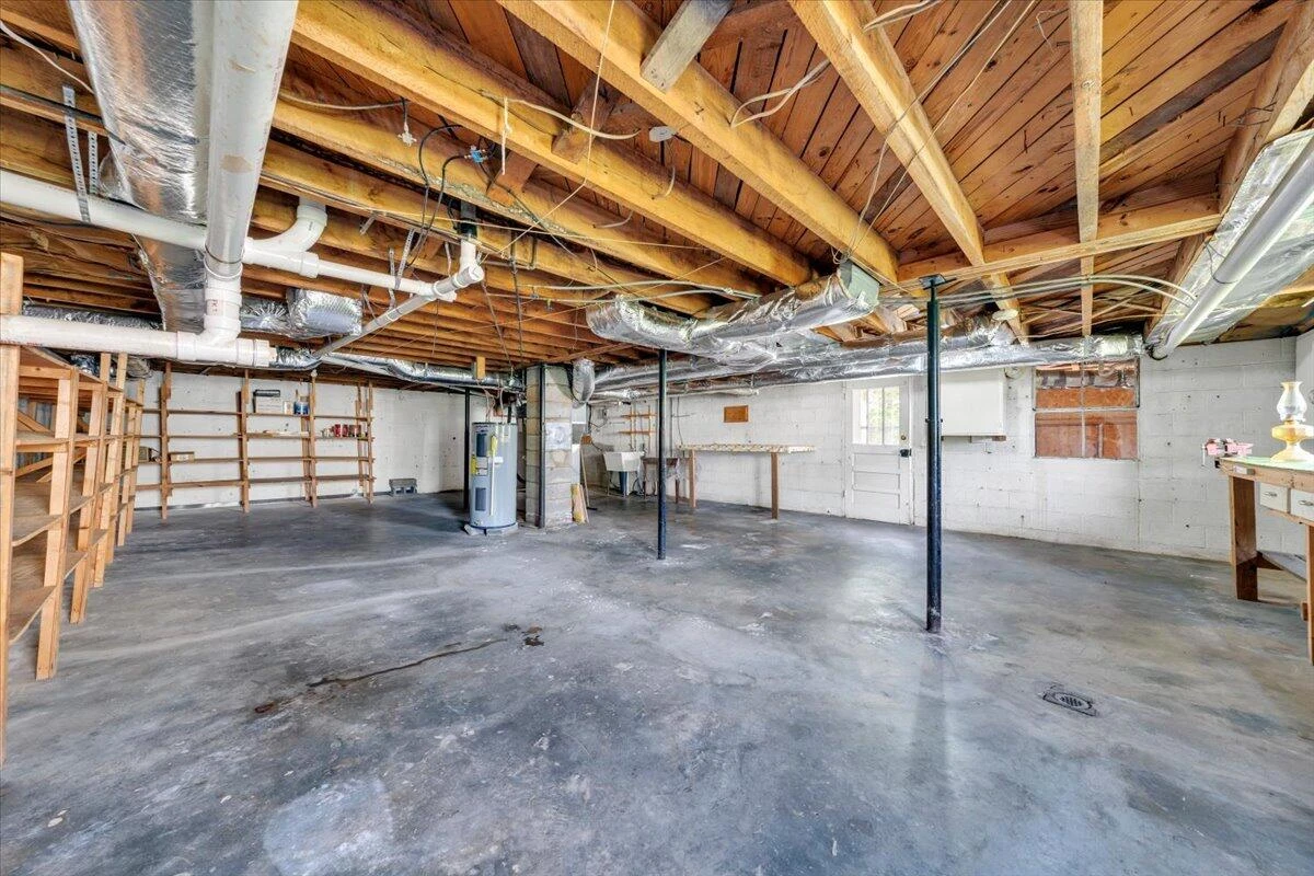 55 Tyree ST - Photo 32