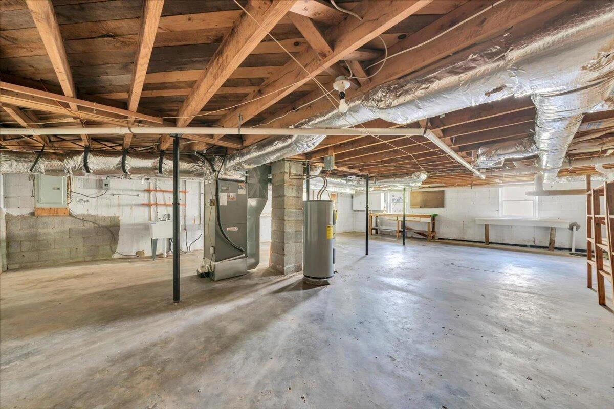 55 Tyree ST - Photo 33