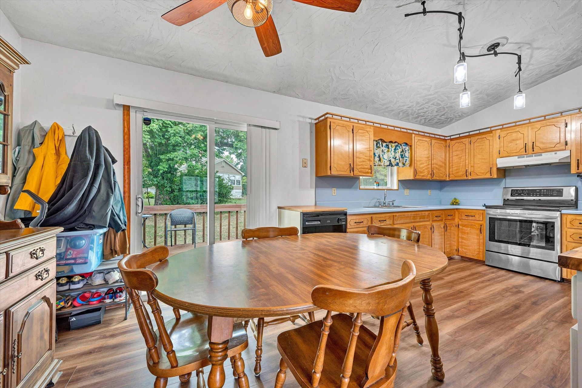 2139 Ellison AVE - Photo 13