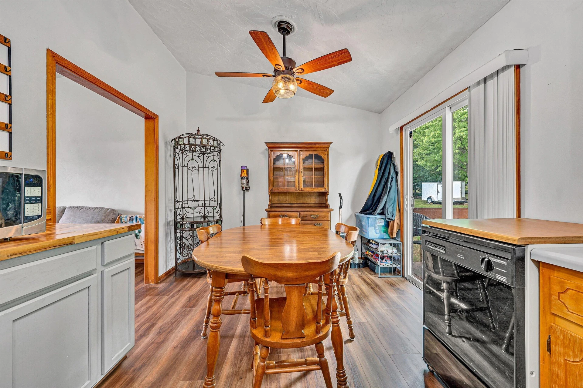 2139 Ellison AVE - Photo 14