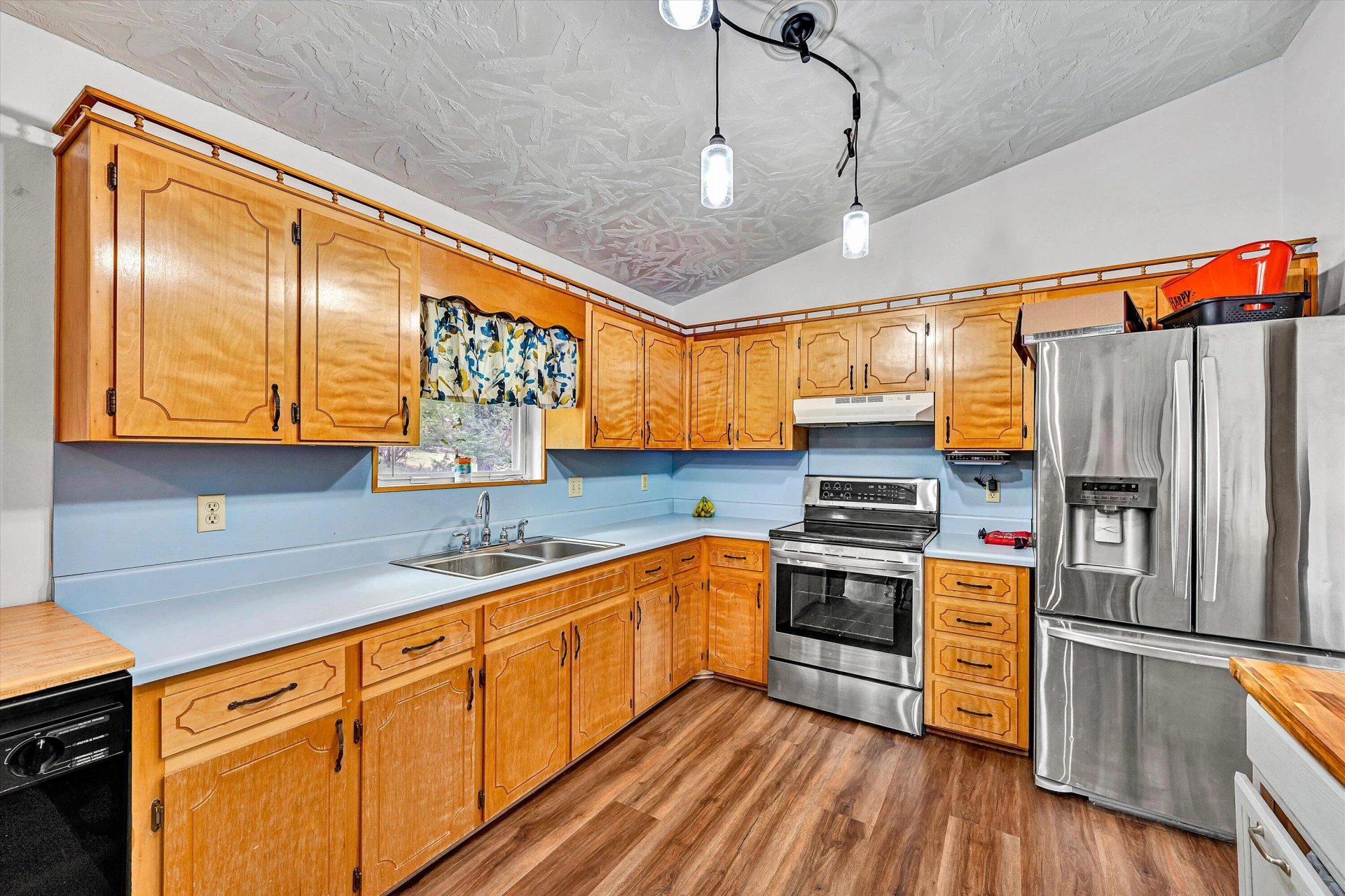 2139 Ellison AVE - Photo 16