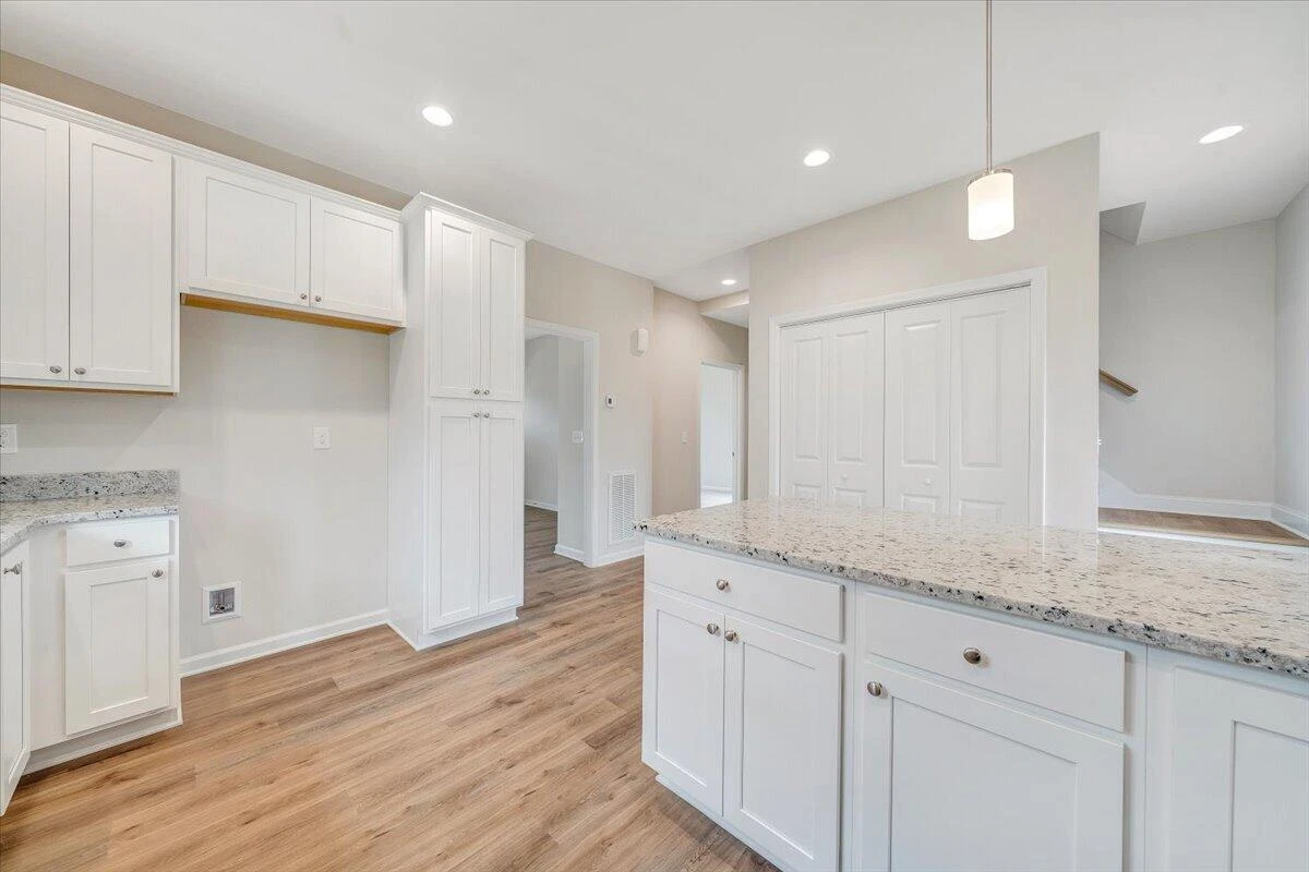 141 Parker LN - Photo 12