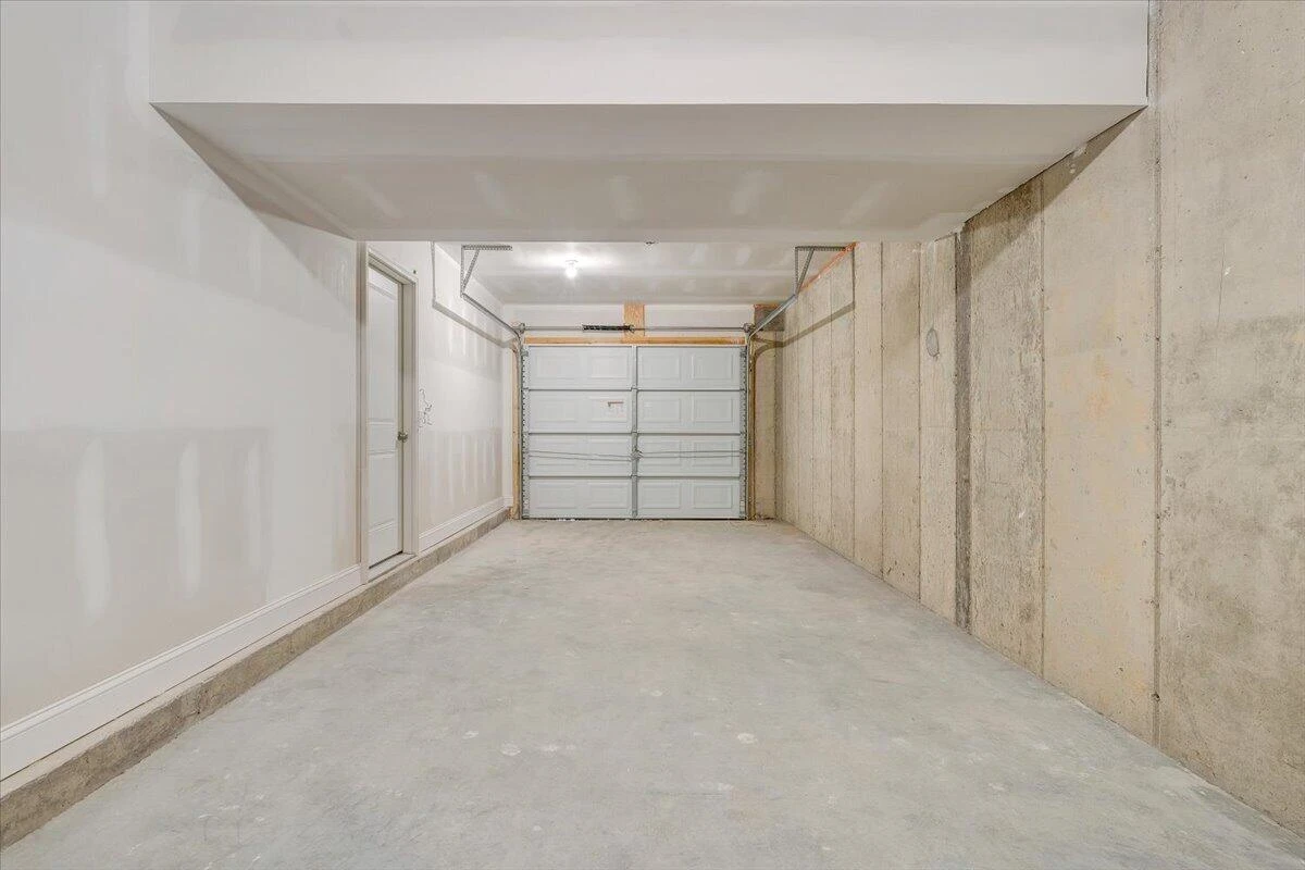 141 Parker LN - Photo 31