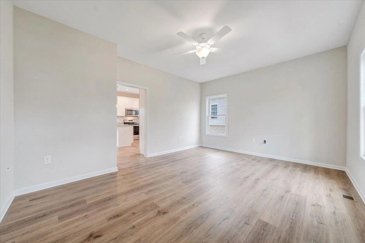 142 Parker LN - Photo 3