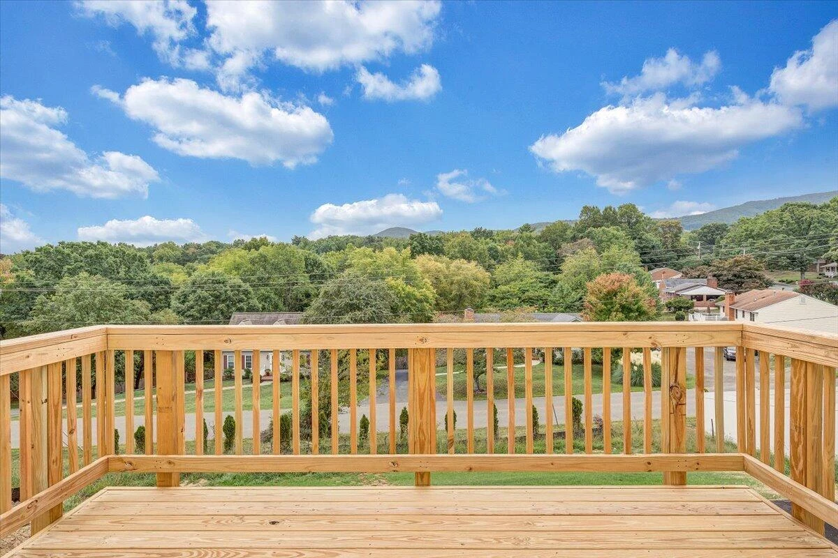 142 Parker LN - Photo 33