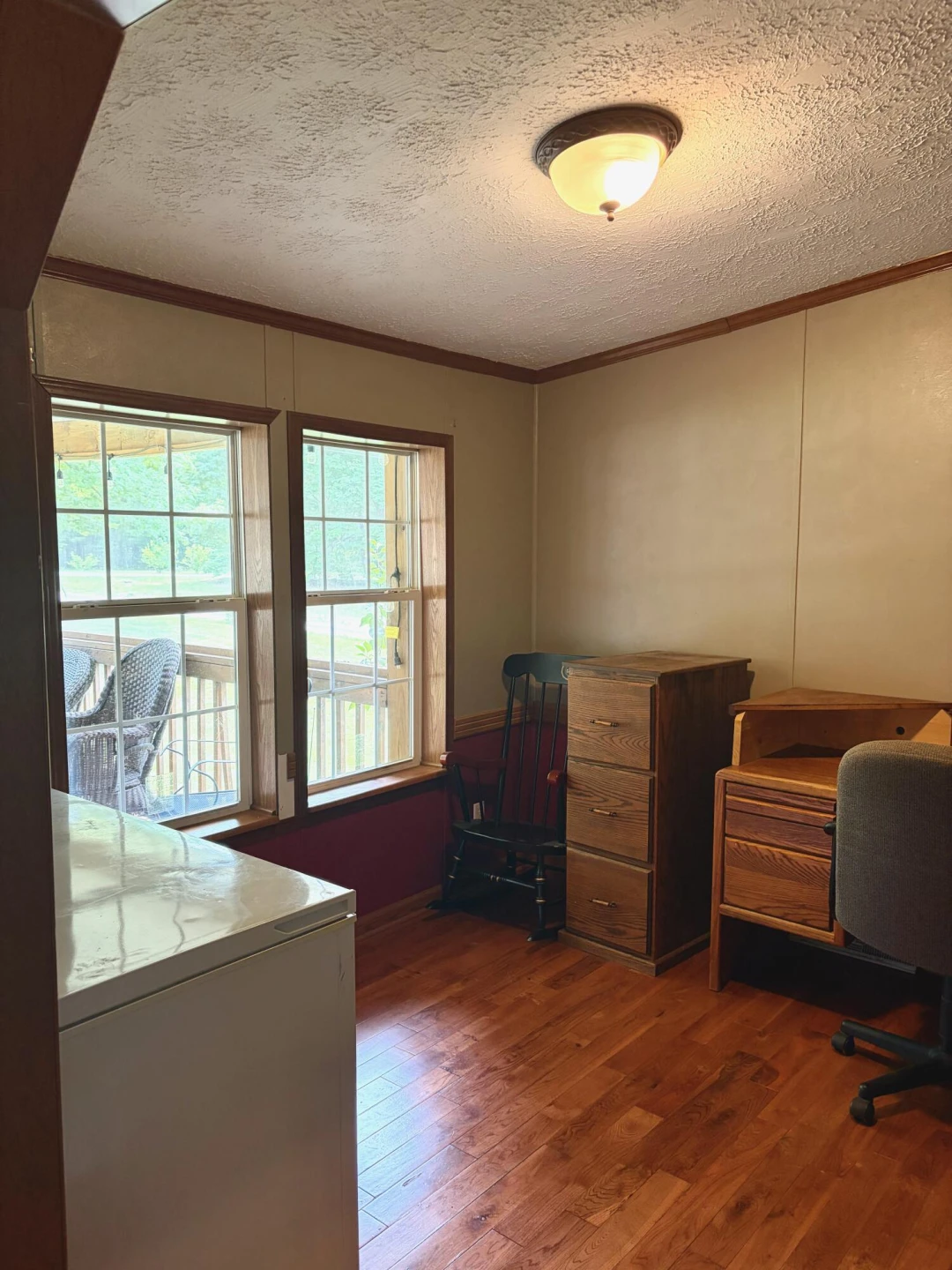 915 Isolane RD - Photo 2