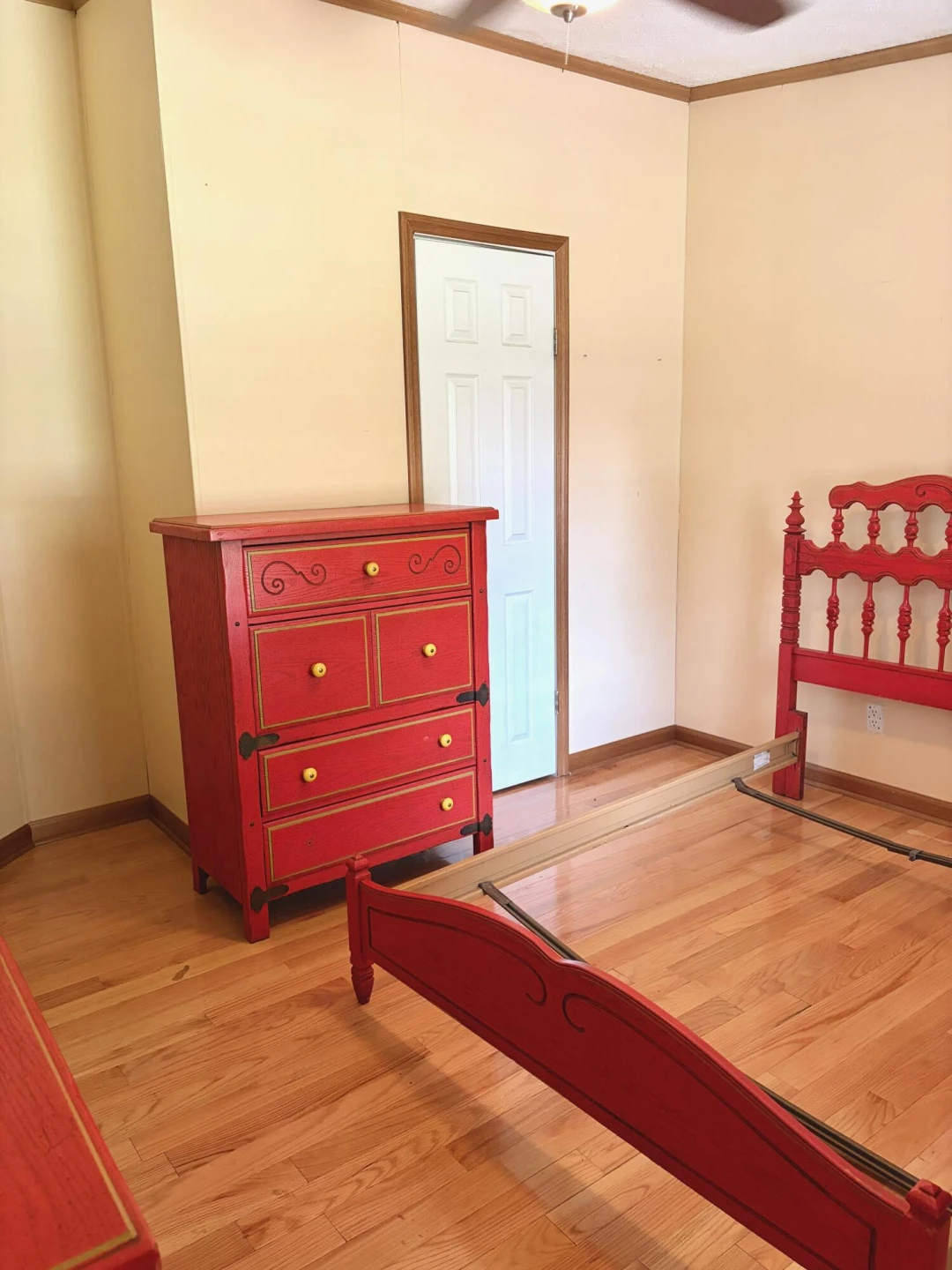 915 Isolane RD - Photo 5