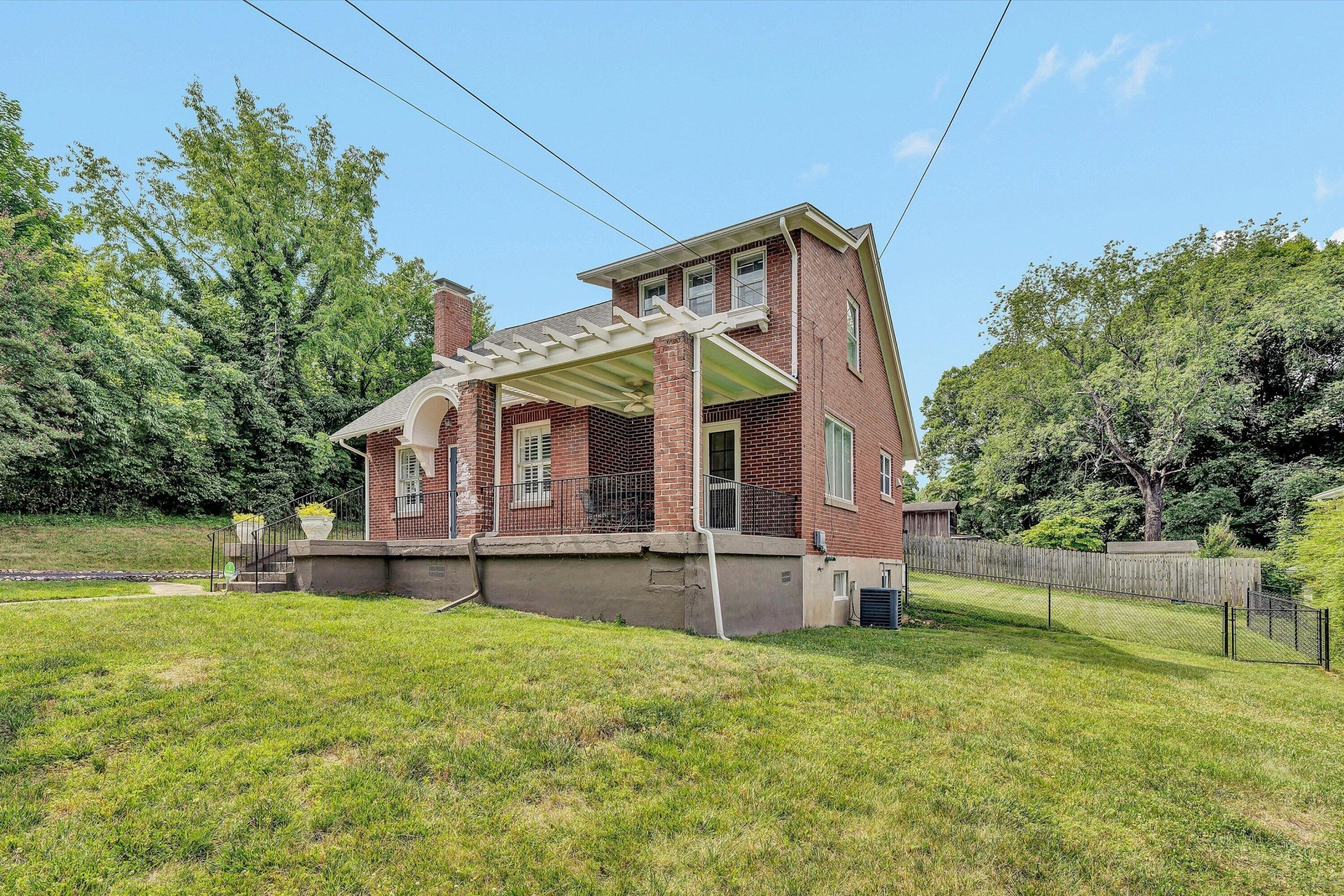 125 23rd ST SE - Photo 3