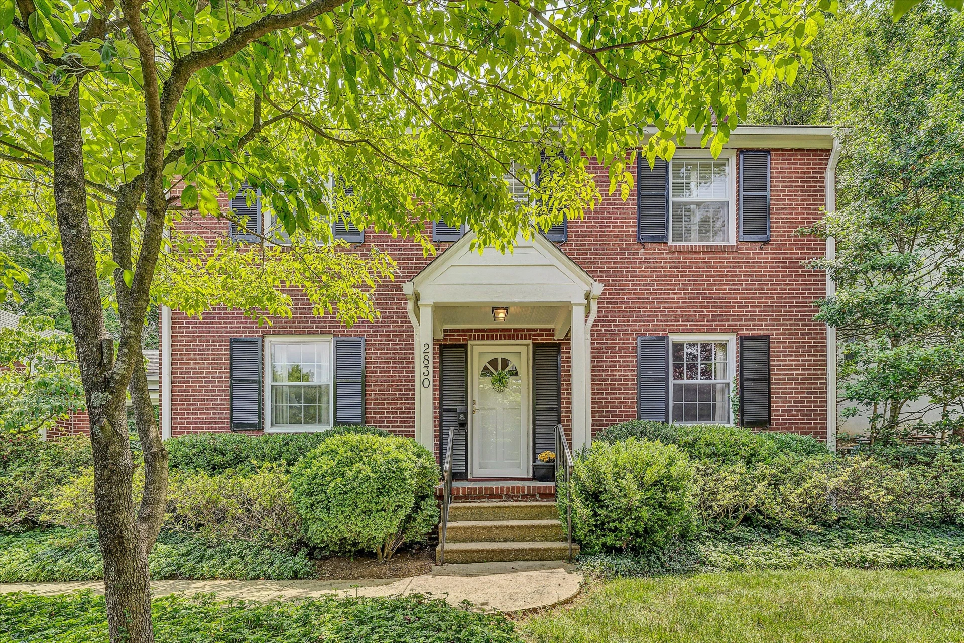 2830 Longview AVE SW - Photo 4