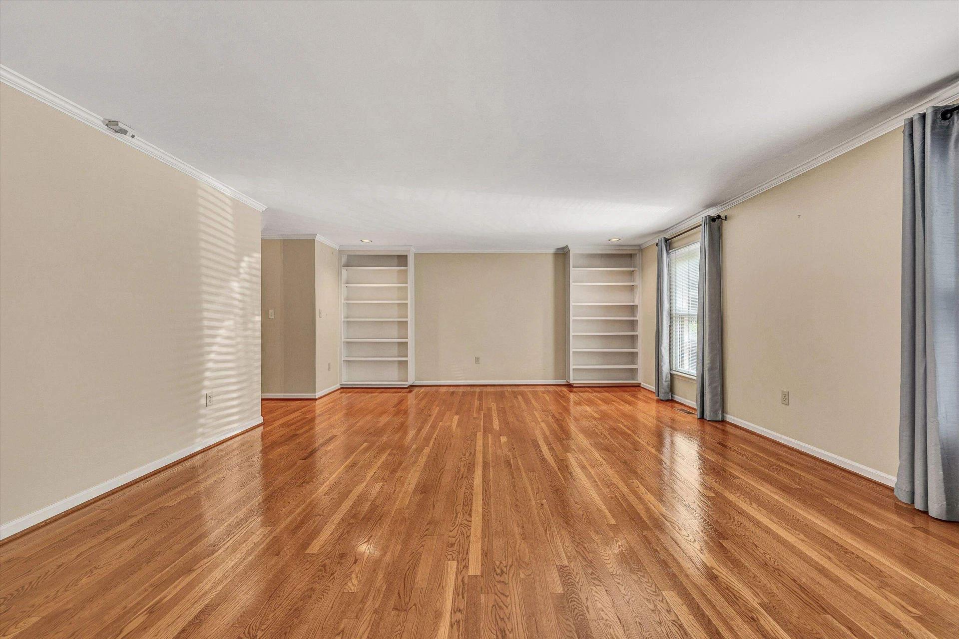 2231 Broadway AVE SW #D - Photo 10
