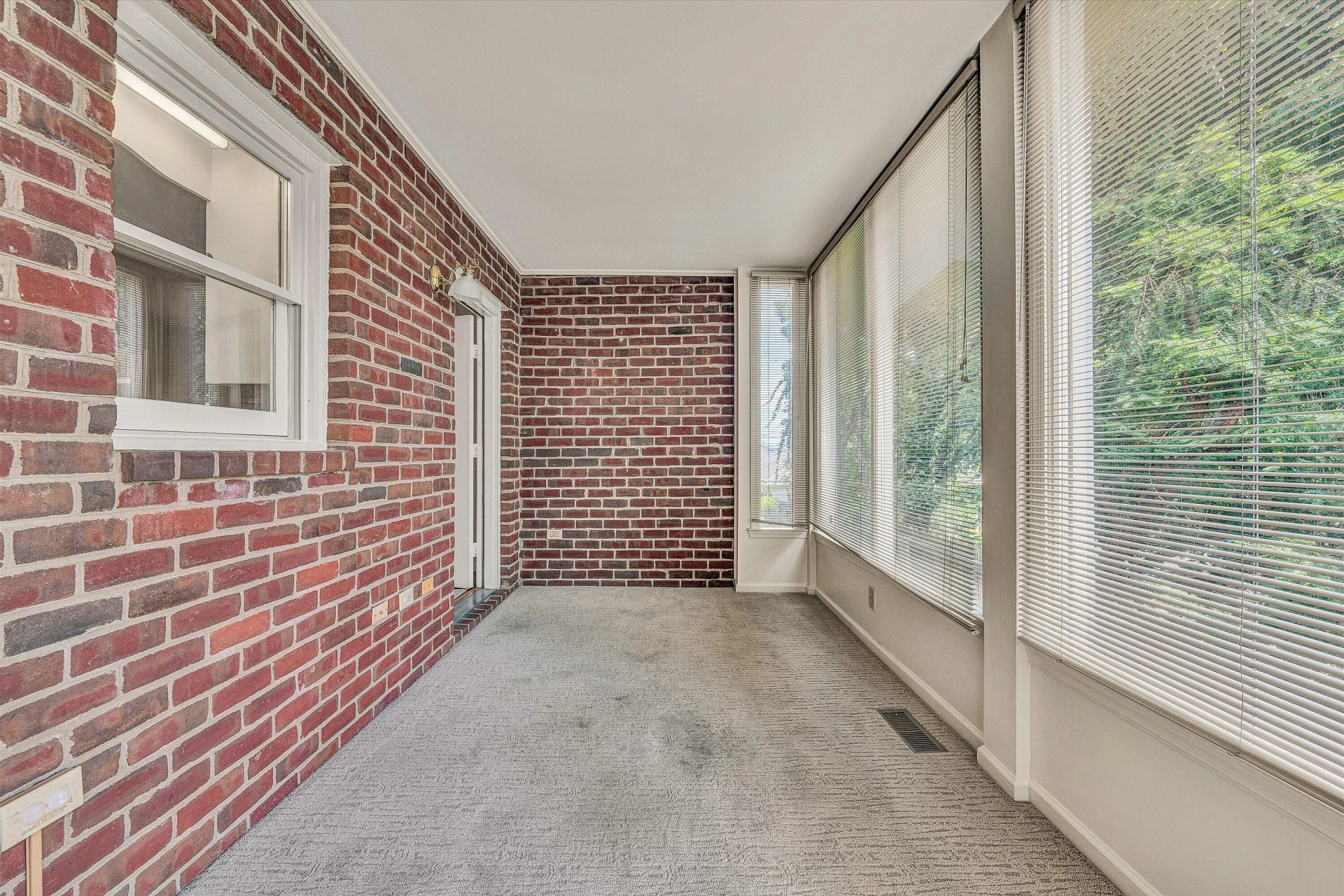 2231 Broadway AVE SW #D - Photo 25