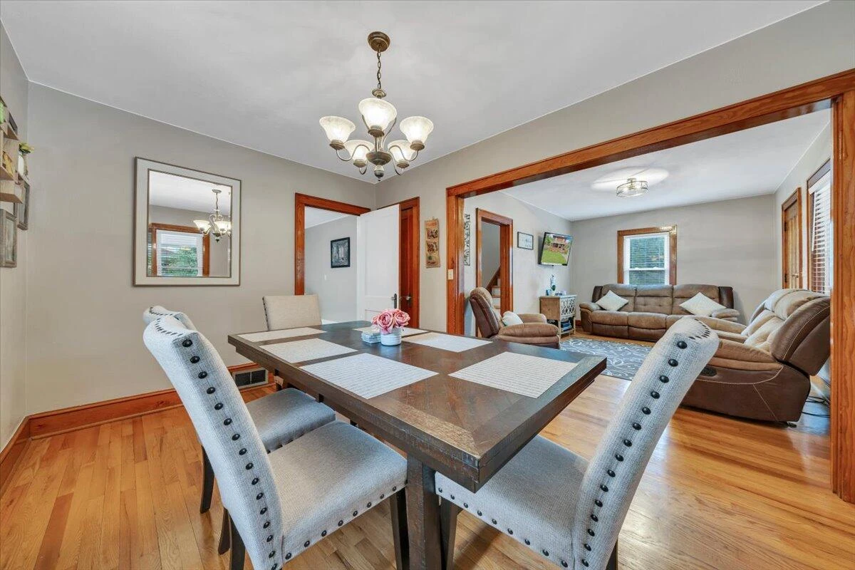 1737 16th ST SE - Photo 11