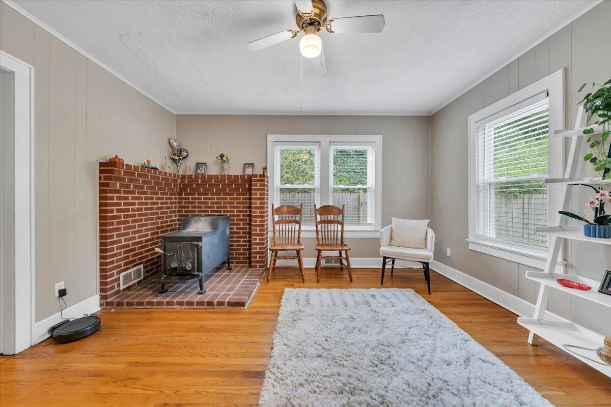 1737 16th ST SE - Photo 13