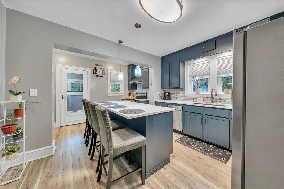 1737 16th ST SE - Photo 14