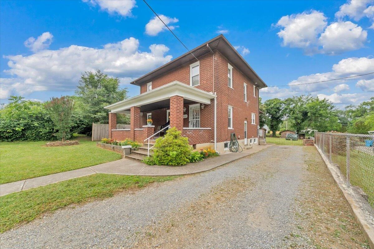 1737 16th ST SE - Photo 38