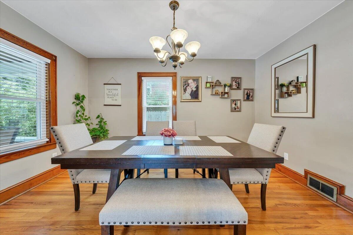 1737 16th ST SE - Photo 9