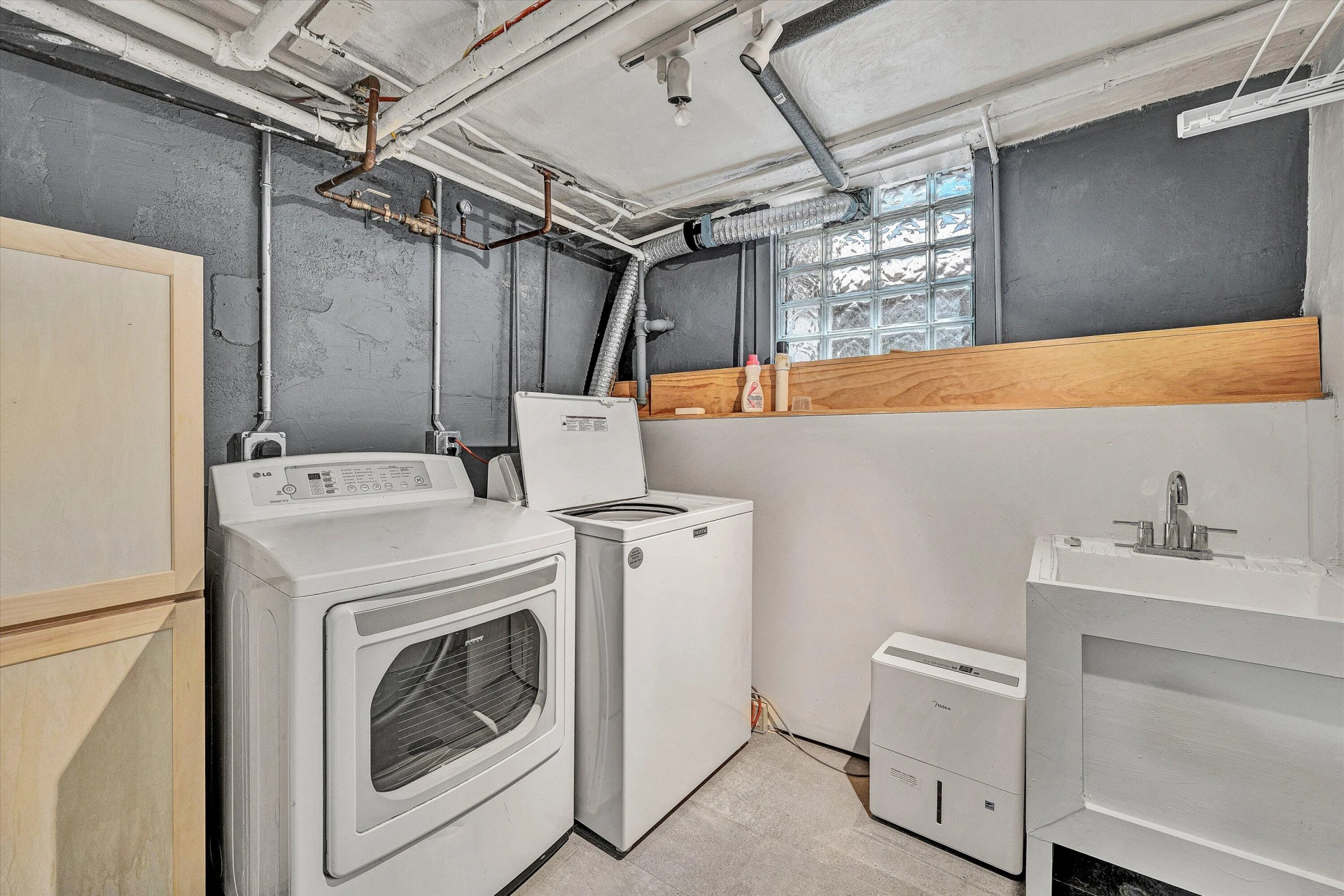 851 Woods End LN SW - Photo 55