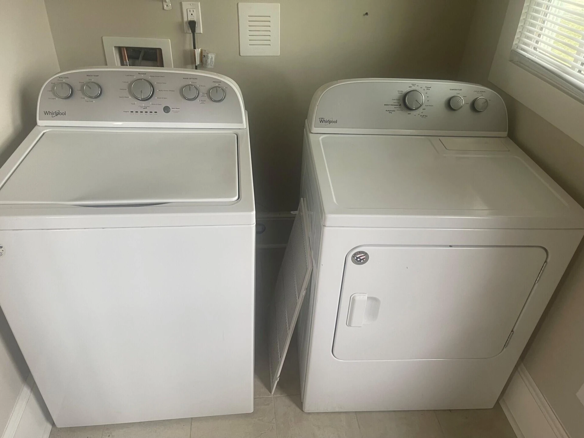 361 Day AVE SW #& 361B - Photo 3