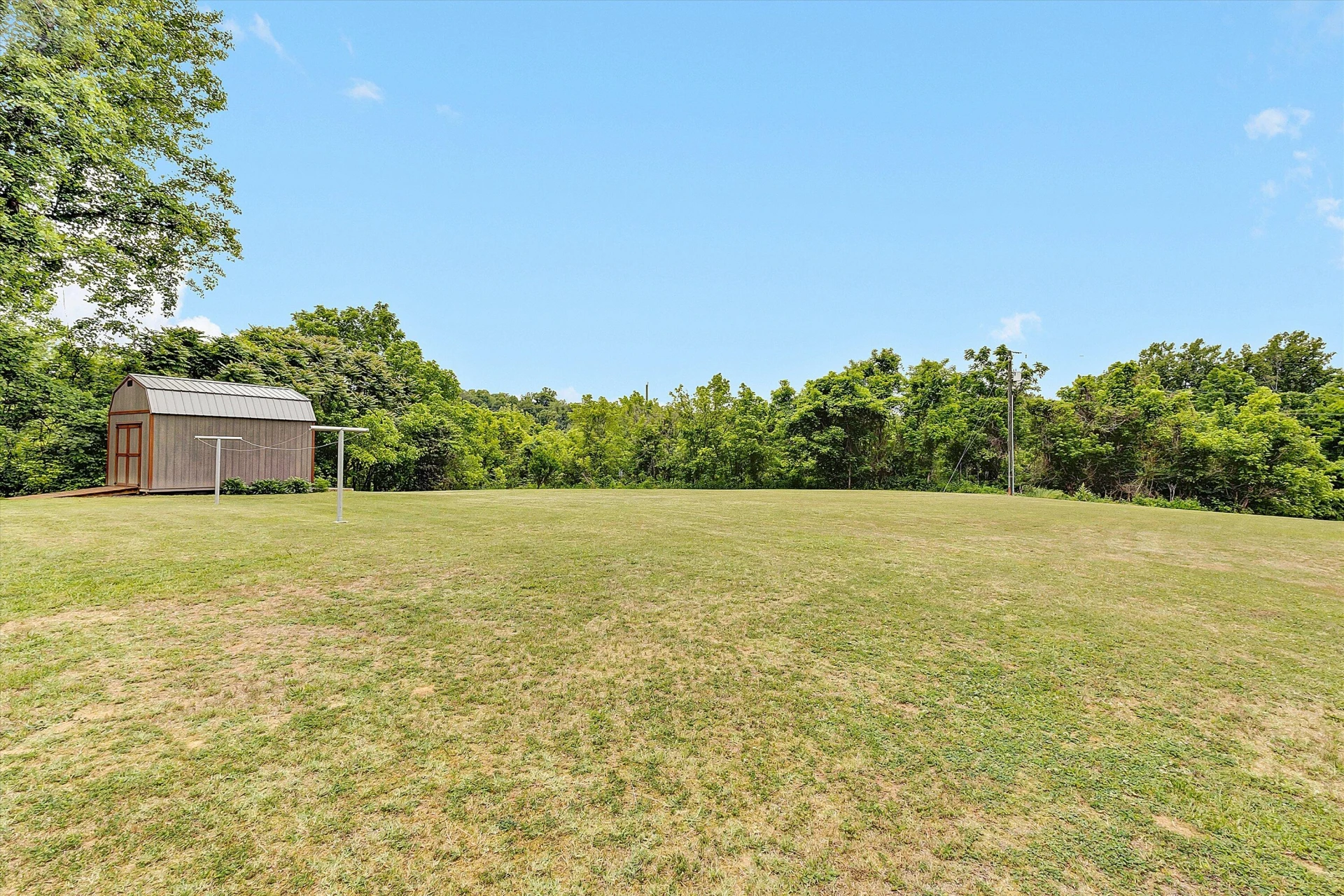 6715 Mckinney Hollow RD - Photo 32