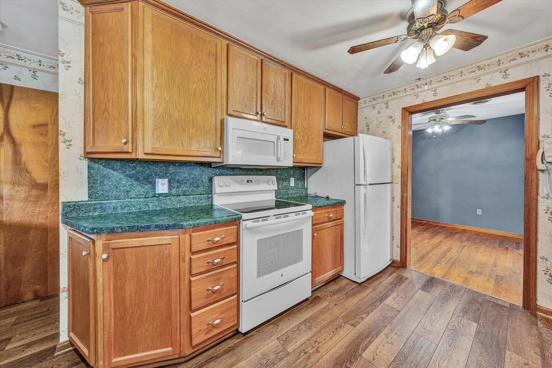 3903 Harvest LN NW - Photo 10