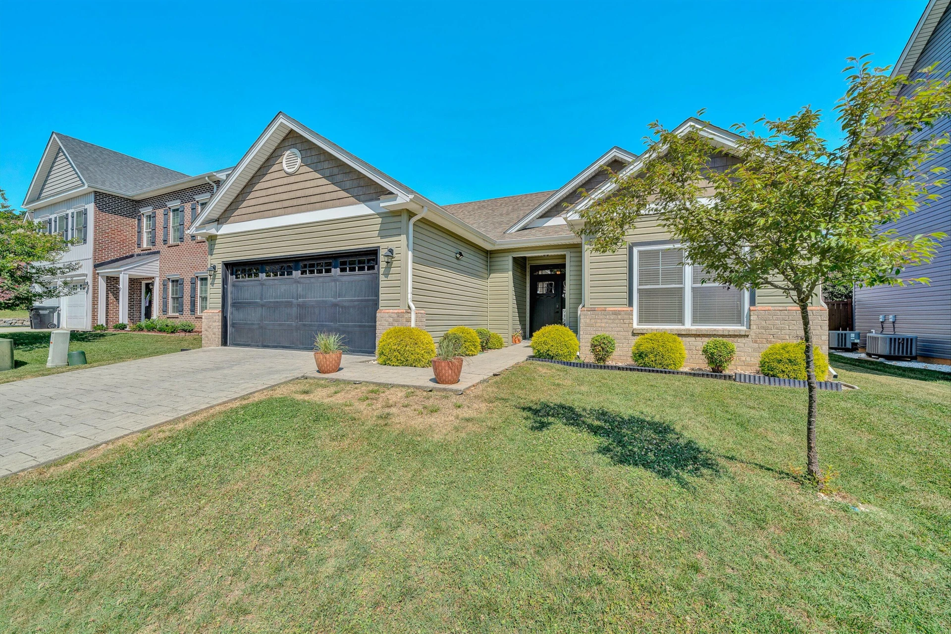 4341 Faircrest LN - Photo 2