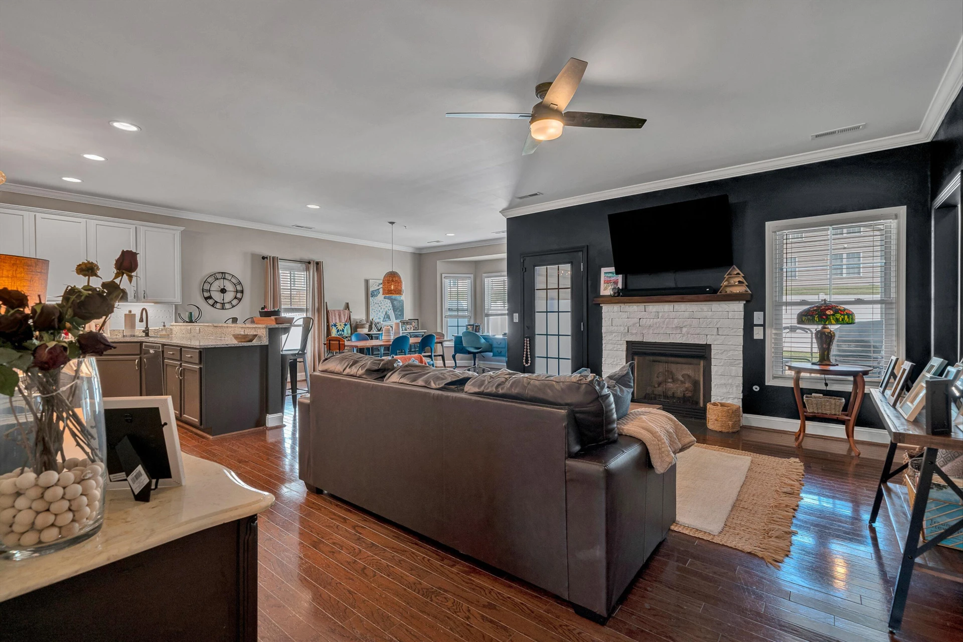 4341 Faircrest LN - Photo 6