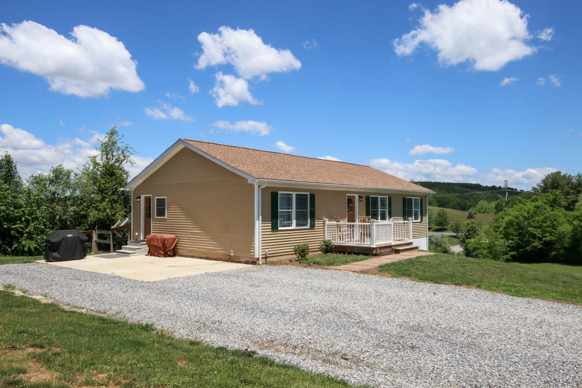 233 Gallimore LN NE - Photo 36