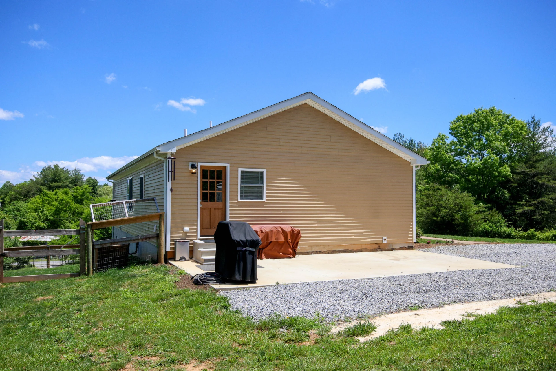 233 Gallimore LN NE - Photo 37