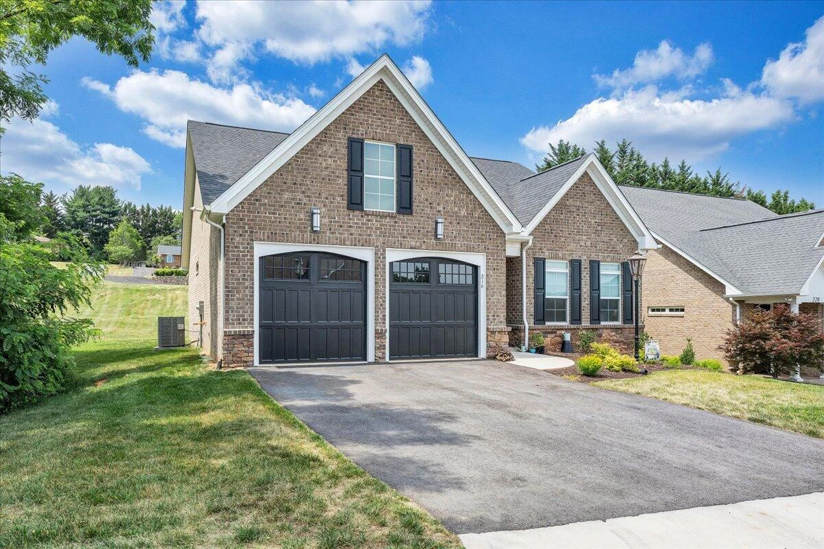 216 Stonecreek WAY - Photo 2